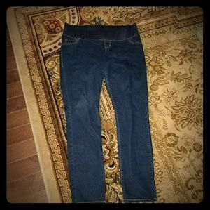 Old navy maternity jeans